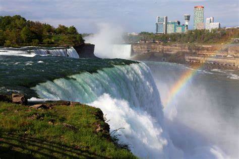 加拿大旅游签多次入境14周岁以下·80周岁(含)以上