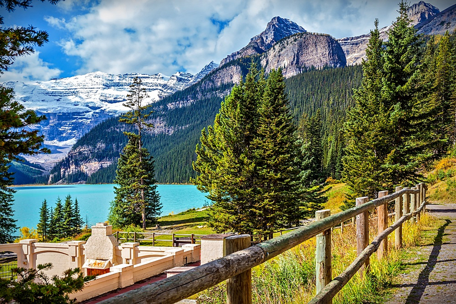 <5天>加拿大卡尔基里【 探索北极圈·独享整片冰川】落基山3公园8湖·班夫+贾斯珀+幽鹤｜入住限量冰川景观酒店及可徒步冰川脚下、露易丝湖+梦莲湖+玛琳湖+翡翠湖+金字塔湖+佩投湖+玛琳峡谷、含国家公园门票+接送机