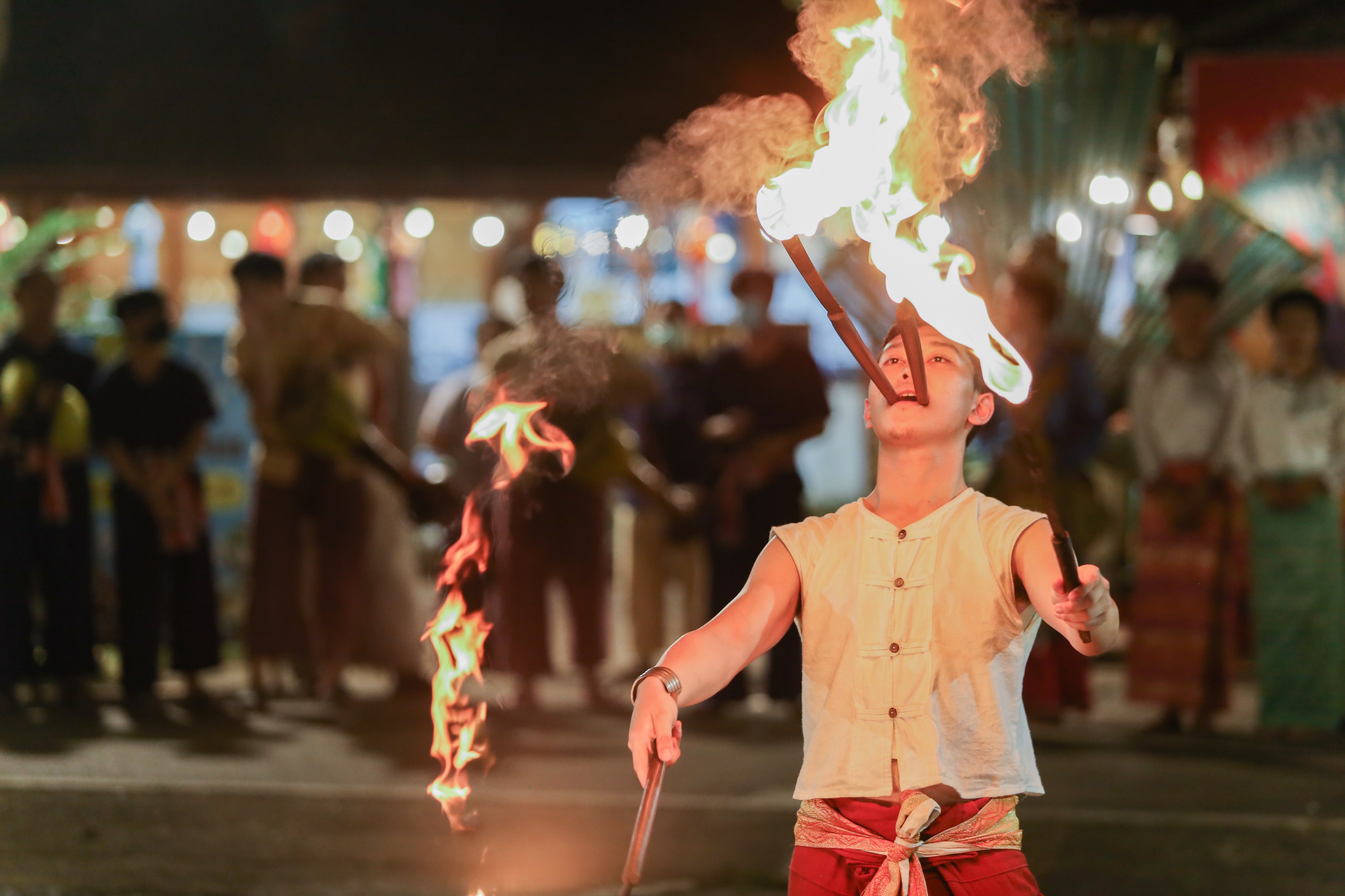 清迈康托克帝王餐晚宴＆文化表演秀