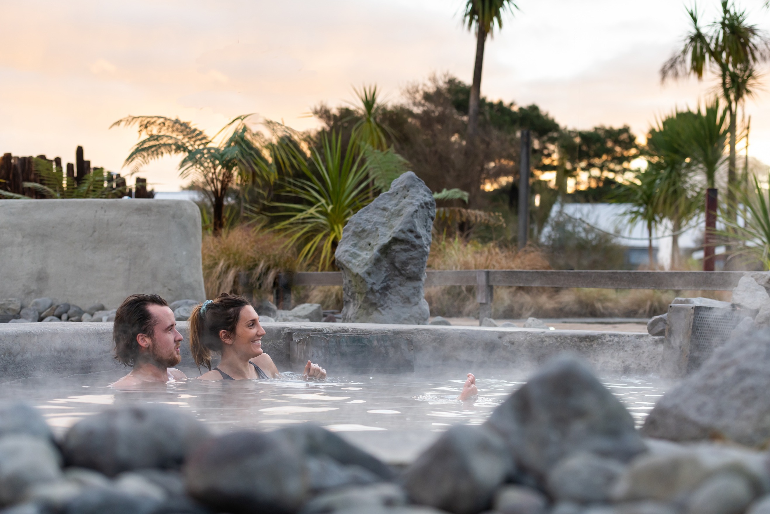 地狱之门地热保护区和泥浆温泉体验