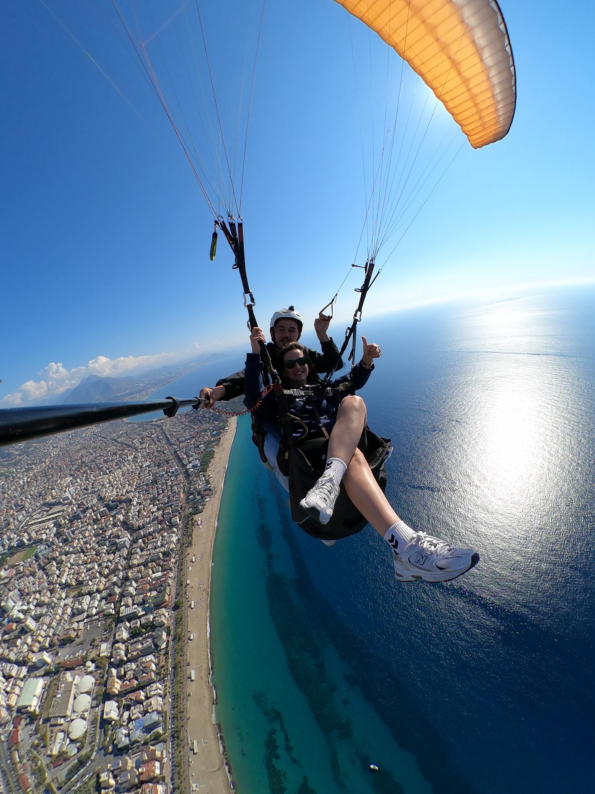 克娄巴特拉海滩双人滑翔伞体验