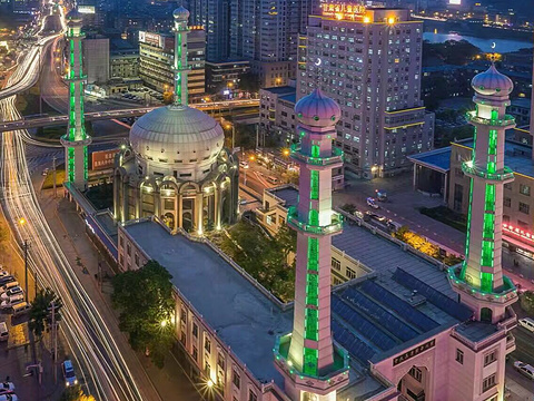兰州私人导览一日游 甘肃博物馆 西关清真寺 白塔山 黄河母亲雕像 兰州水车公园 中山桥
