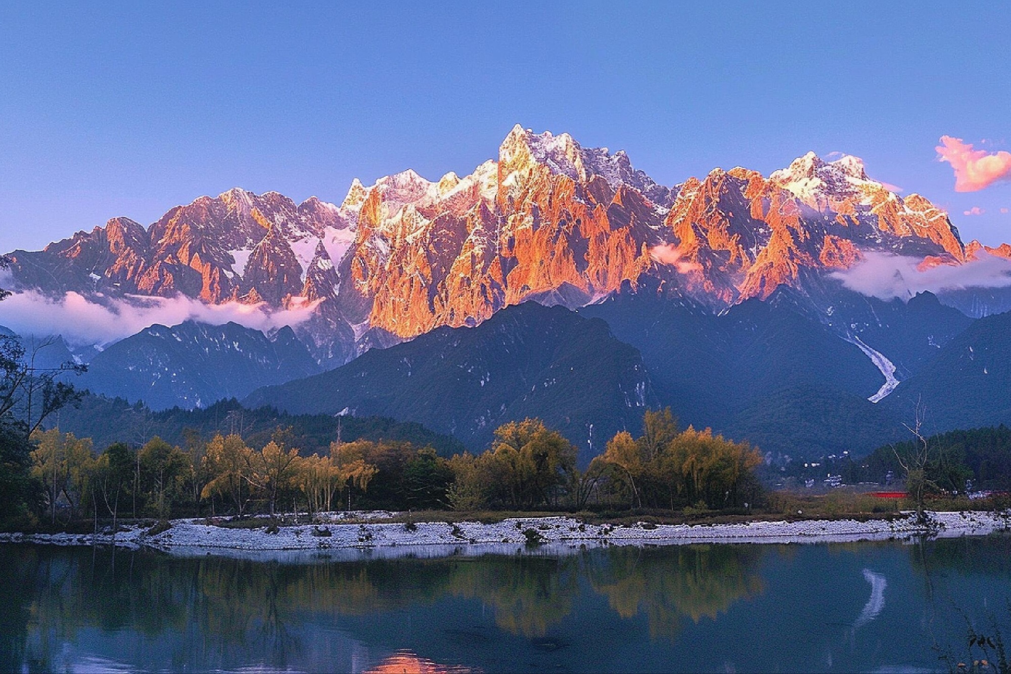云南丽江玉龙雪山索道往返一日游(冰川公园大索道/云杉坪索道/耗牛坪索道+土鸡火锅+白水河蓝月谷+甘海子+可选《印象丽江》演出+丽江往返）