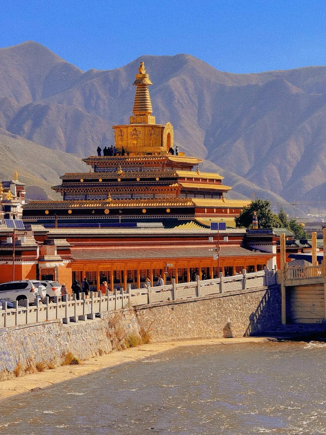 兰州出发拉卜楞寺 桑科草原甘加秘境一日游  领略藏地风情与自然之美