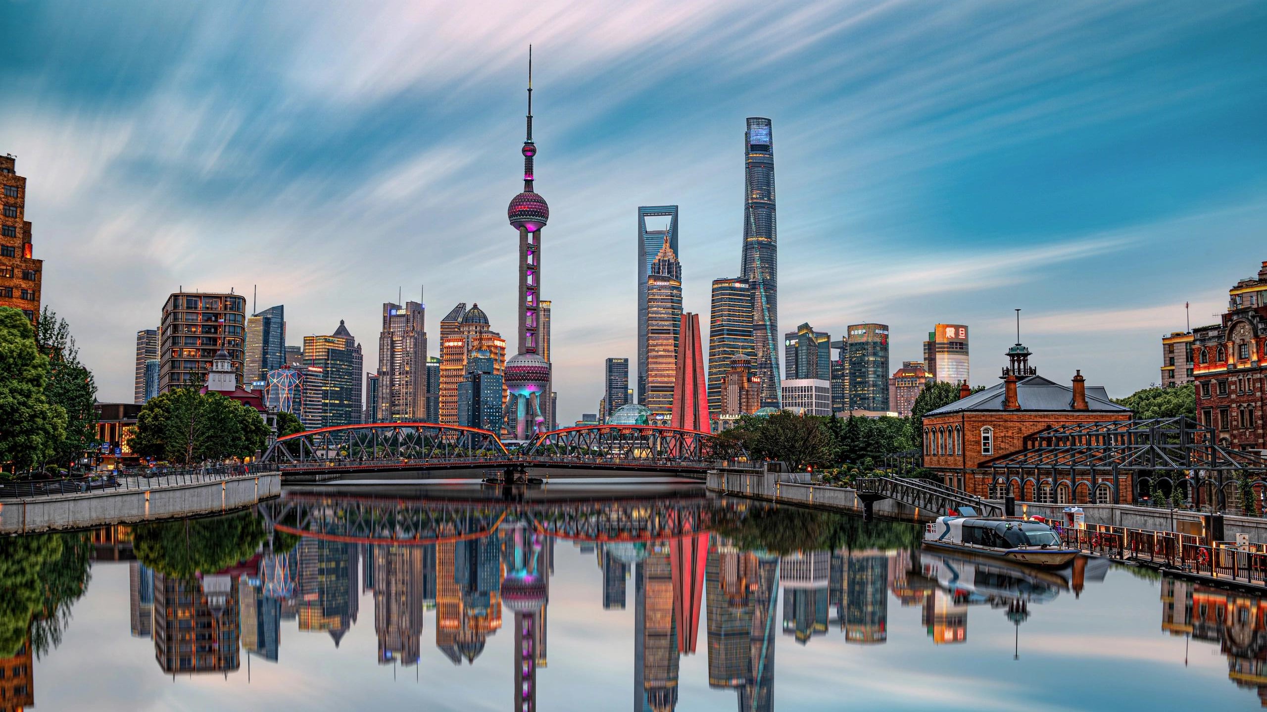 杭州往返上海金茂大厦一日游（金茂大厦俯瞰浦东+城隍庙领略上海民俗风情+外滩+南京路步行街）