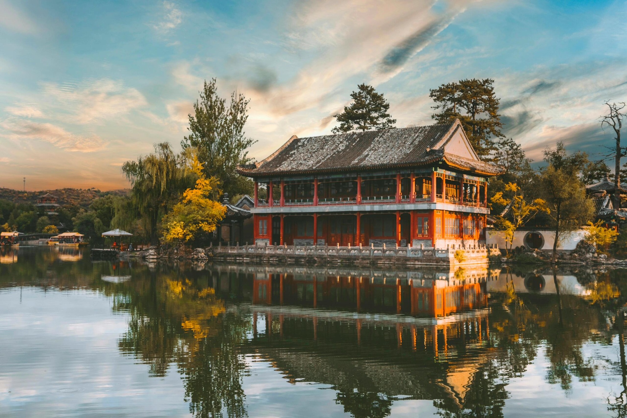 北京动车往返河北承德三日游（皇家避暑山庄+普宁寺+千手千眼观世音+小布达拉宫普陀宗乘之庙+磬槌峰丹霞地貌+世界最高木雕）