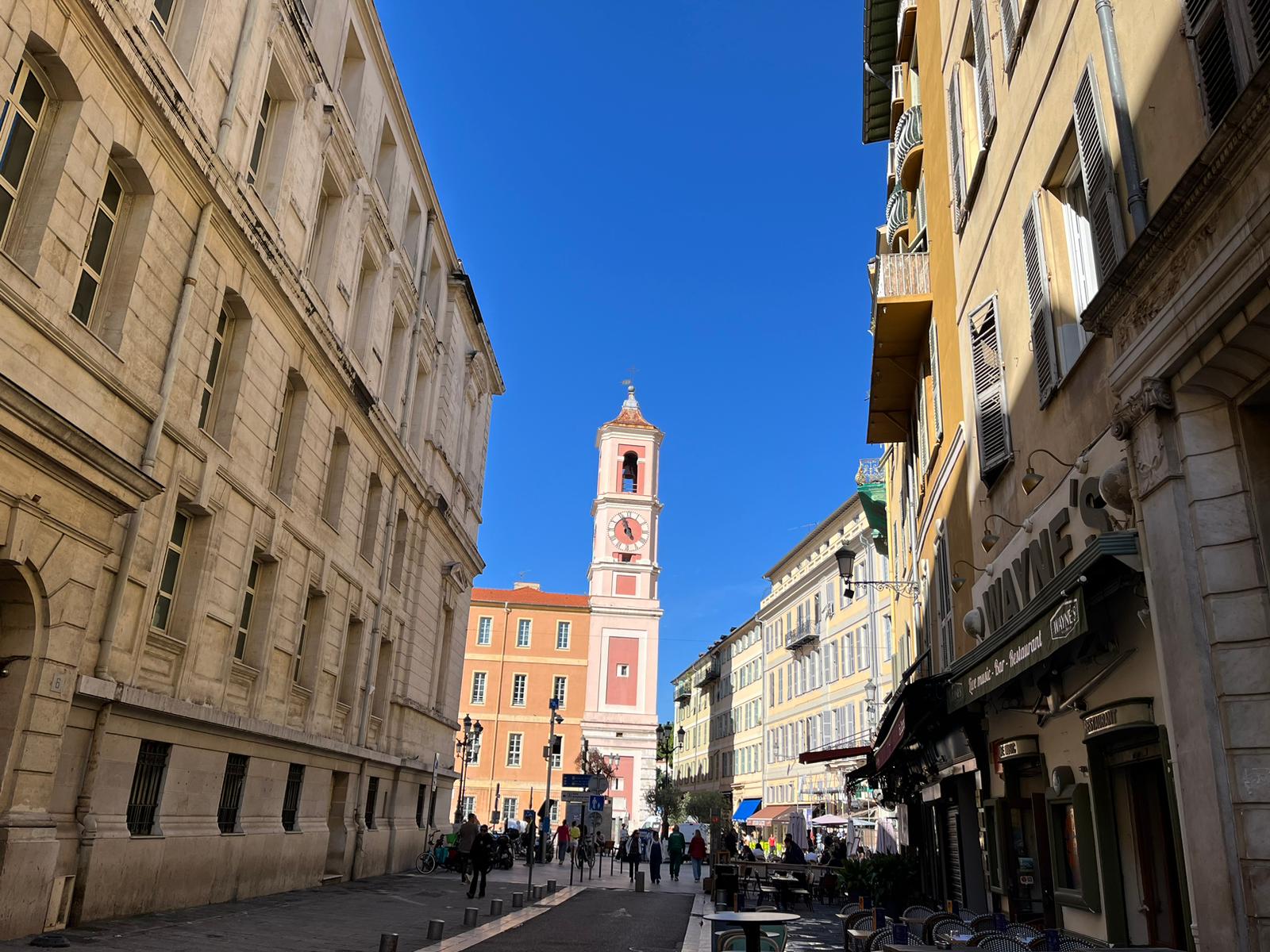 尼斯漫步导览，品尝在地美食与聆听精彩故事