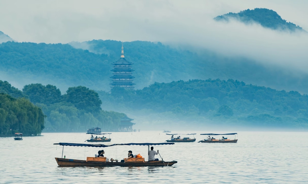 杭州游船环游西湖+雷峰塔+灵隐寺+长桥公园1日游