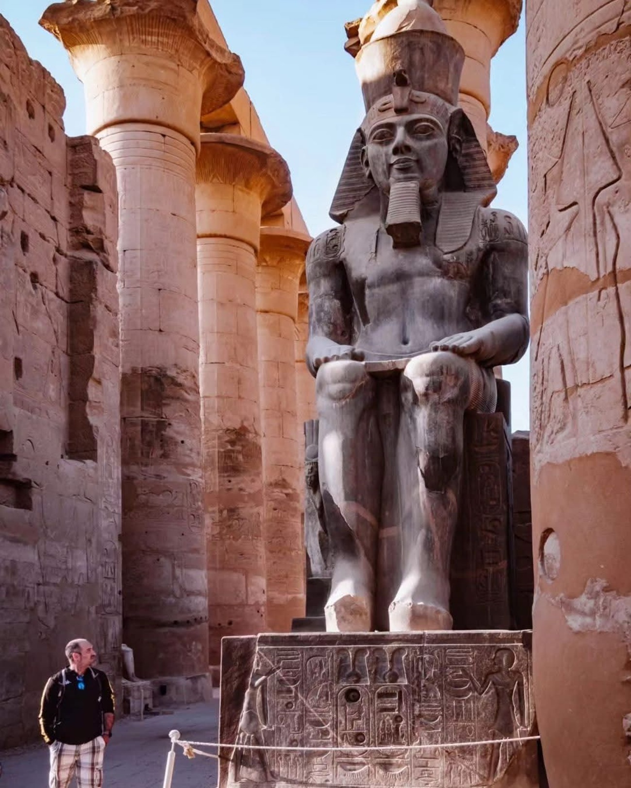 古埃及探险之旅：从赫尔格达出发，前往卢克索和帝王谷