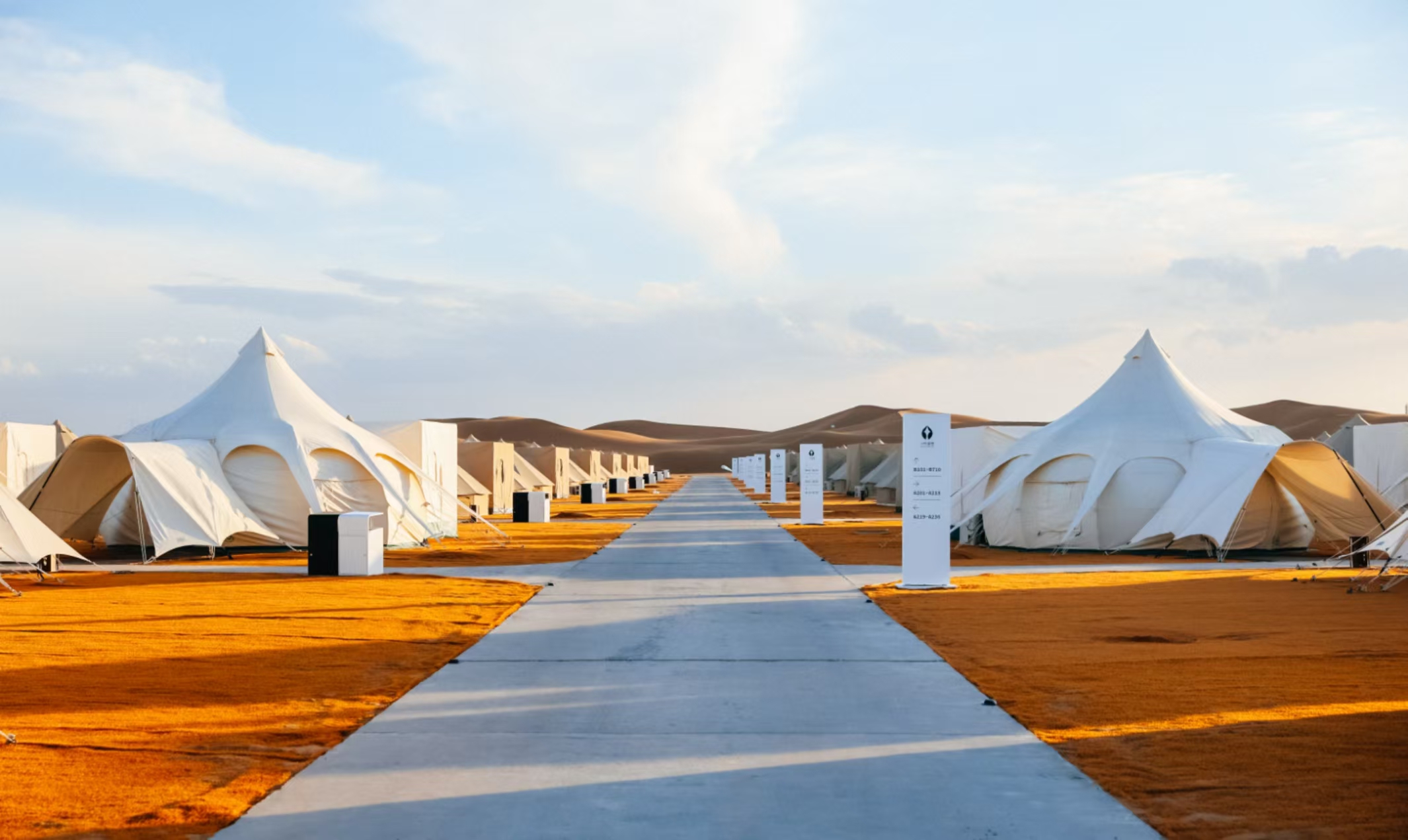 宁夏中卫沙漠探奇5日游（镇北堡西部影城+贺兰山岩画+西夏陵+66号公路+北长滩+沙坡头景区+腾格里沙漠五湖穿越）