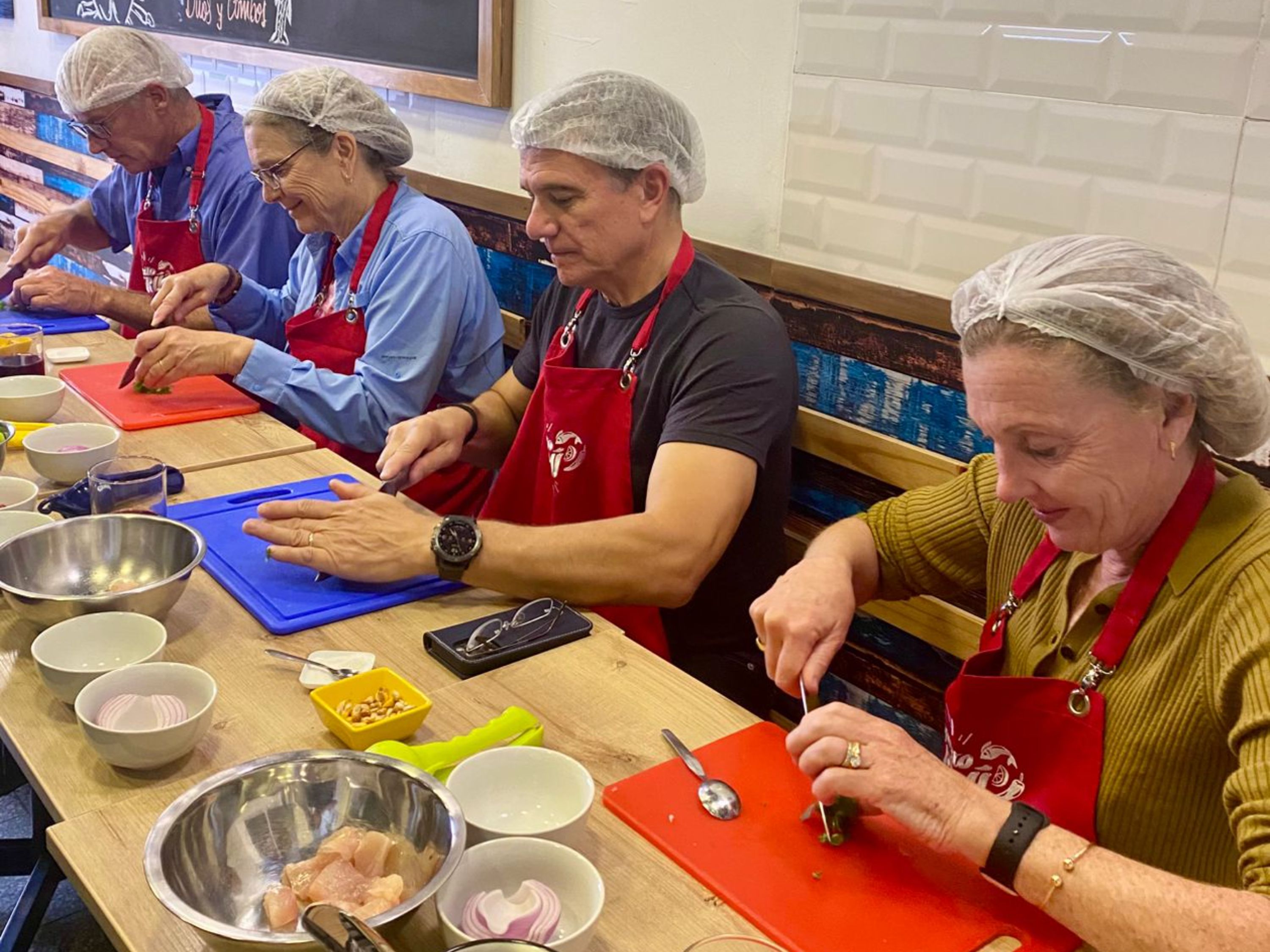 利马海鲜腌生鱼料理烹饪课与市场导览体验