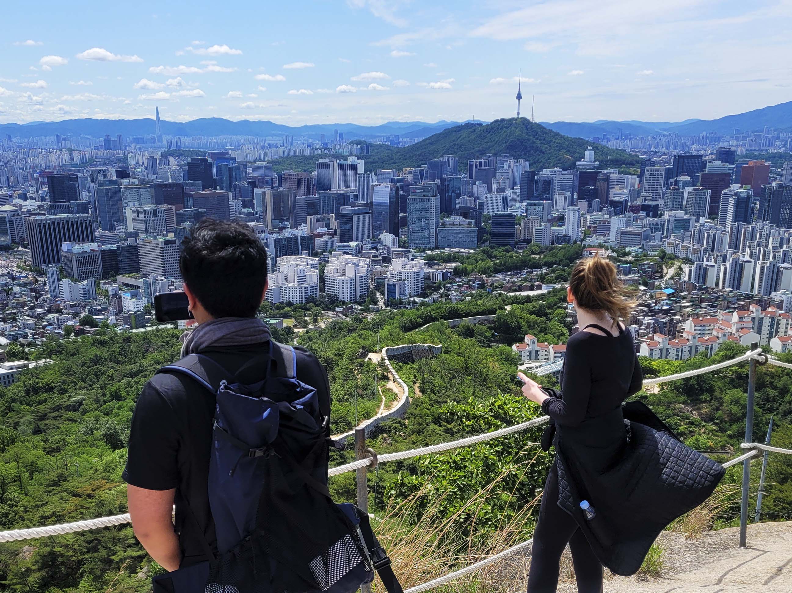 仁王山远足及历史遗迹之旅