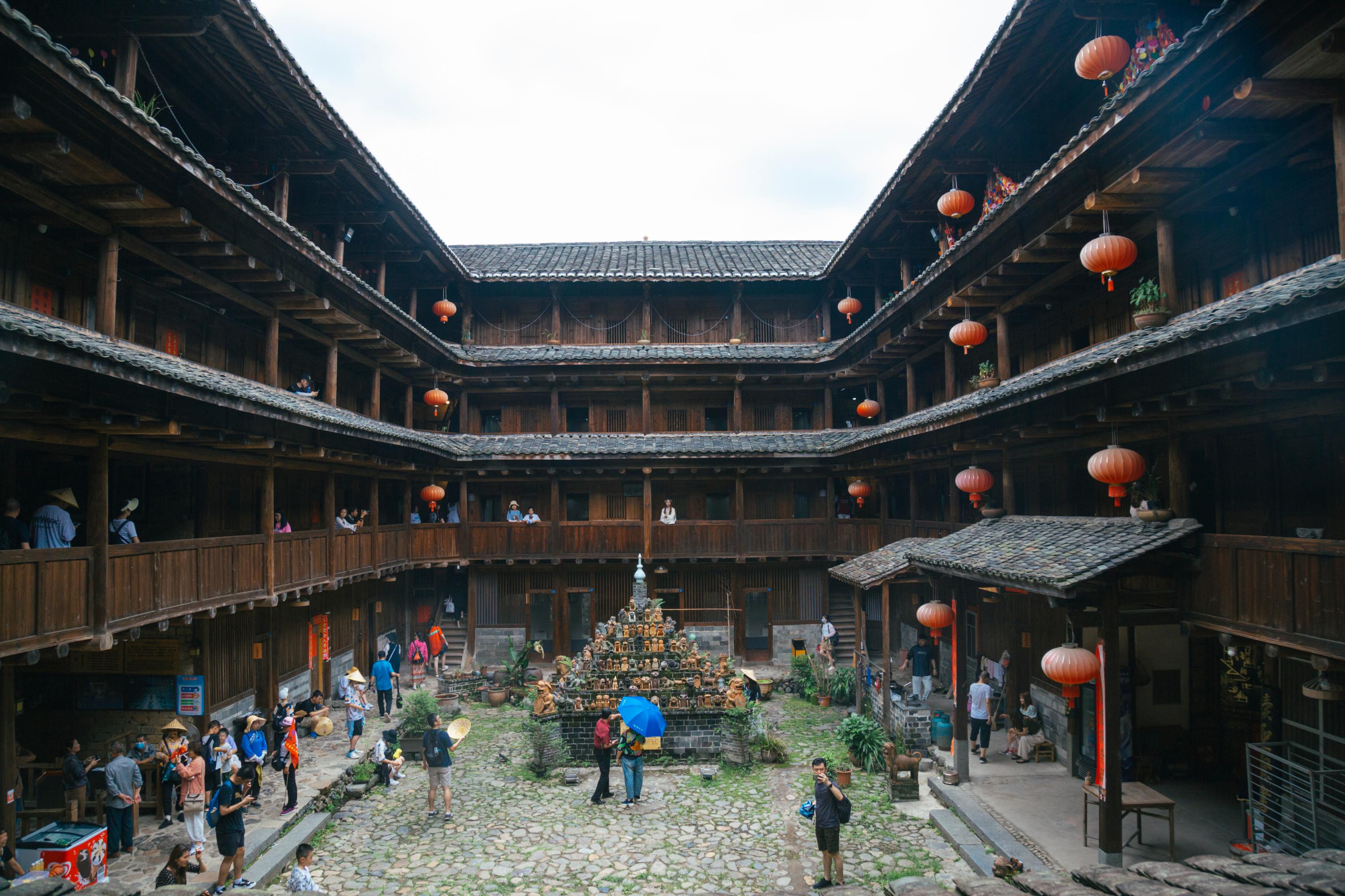 厦门出发南靖土楼云水谣+永定高北土楼王一日游（含午餐+全程导游双景区深度讲解讲解+赠土楼之光登楼）