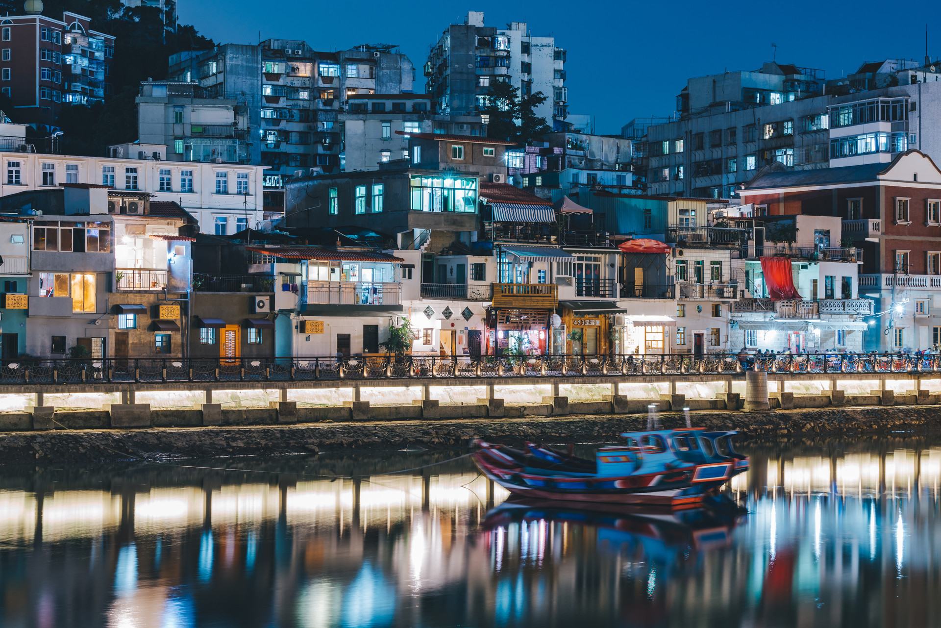 厦门植物园+南普陀+沙坡尾+盼归塔+曾厝垵1日游（9人小团&美术馆下午茶）