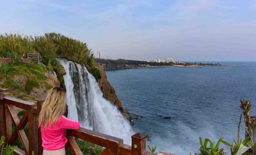 安塔利亚城市观光之旅：瀑布、乘船游览、午餐和老城区