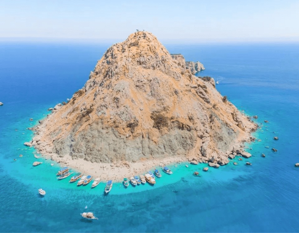 苏鲁阿达岛乘船游览，含午餐和往返接送