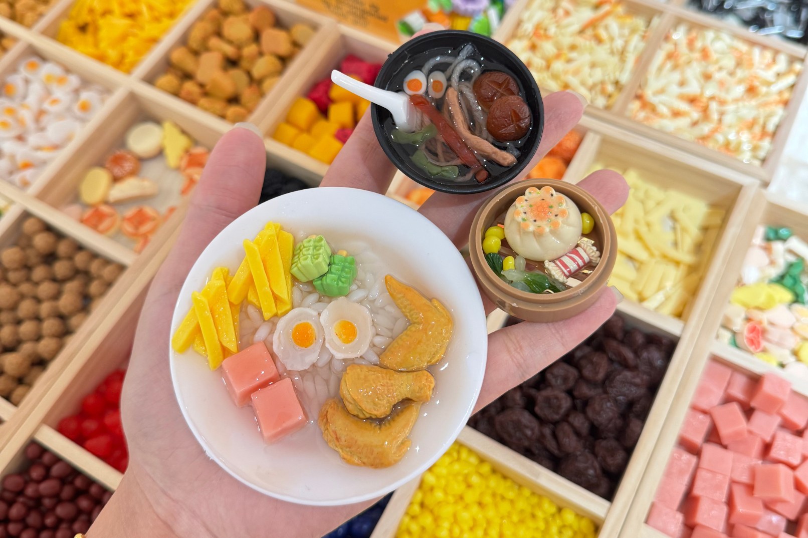 在 313@somerset 或滨海广场体验微缩模型制作