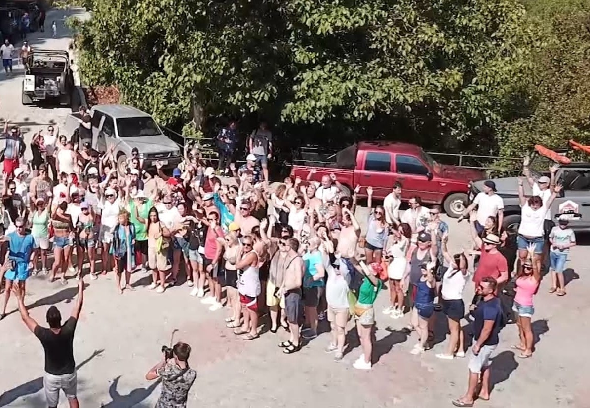 阿拉尼亚村庄之旅，含瀑布、村屋和迪姆恰伊河午餐