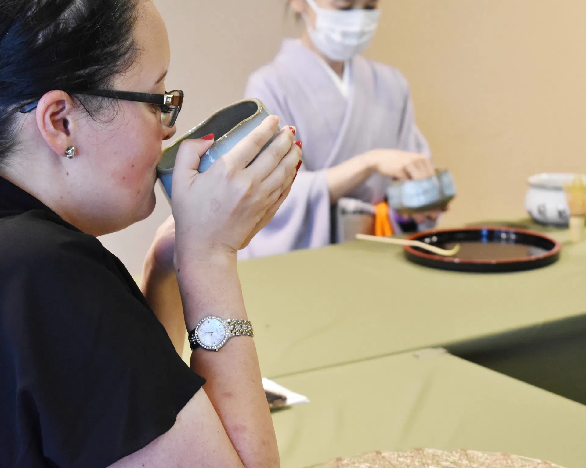 广岛：在历史悠久的店铺体验茶道和品尝日式点心