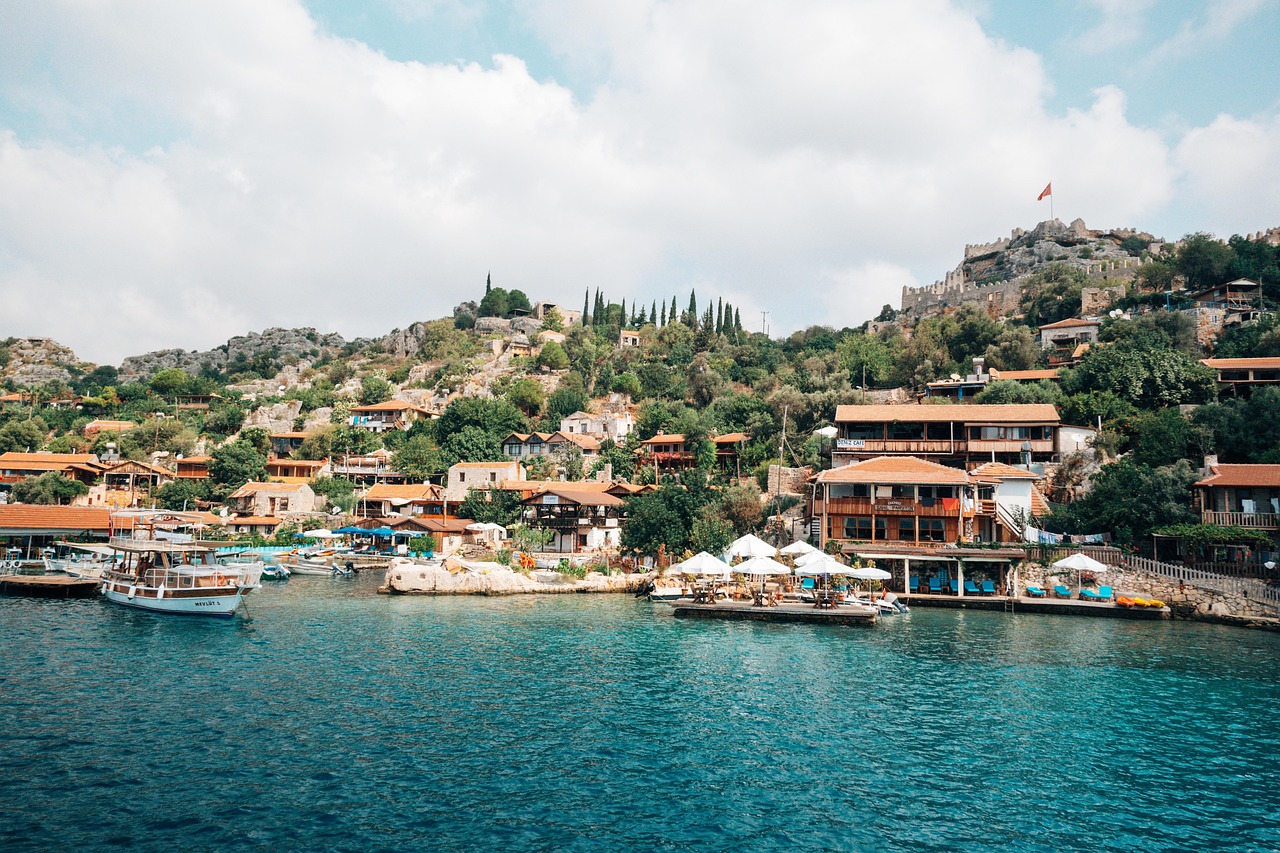 安塔利亚古城奇观与瀑布之旅私人包车行程