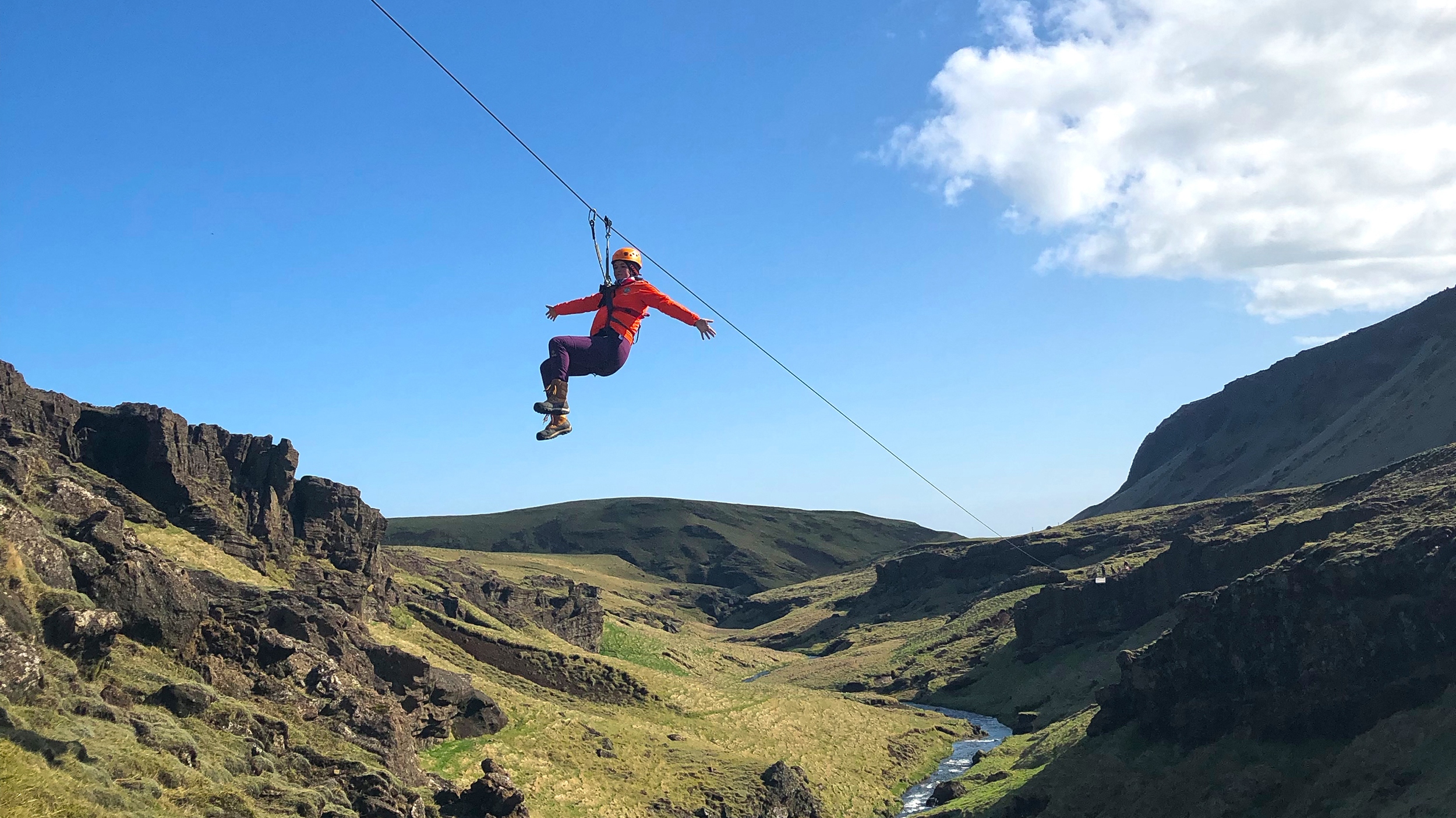维克高空滑索和徒步旅行