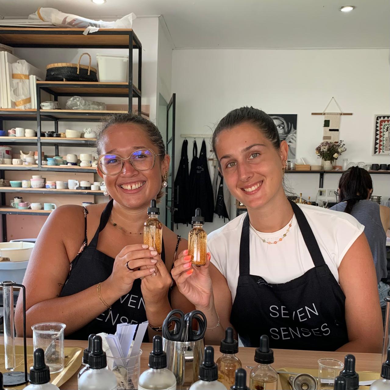 峇里岛彰古调制香水身体油工作坊