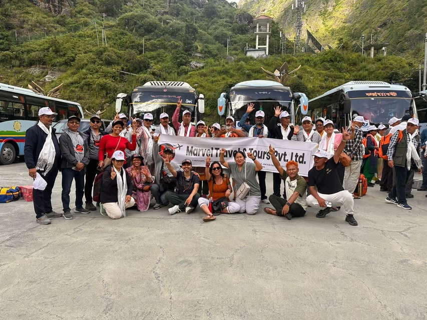 珠穆朗玛峰和冈仁波齐峰朝圣团体游