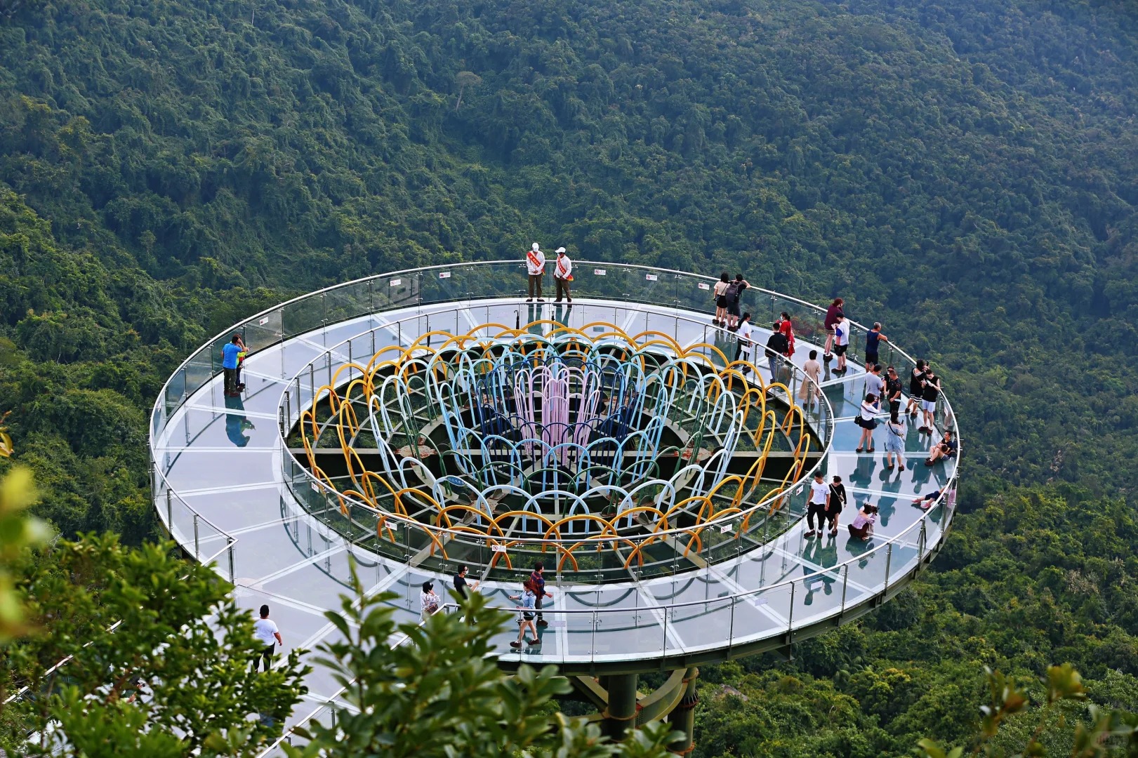 三亚亚龙湾热带天堂森林一日游（森林氧吧 碧海蓝天 沙滩美景 ）