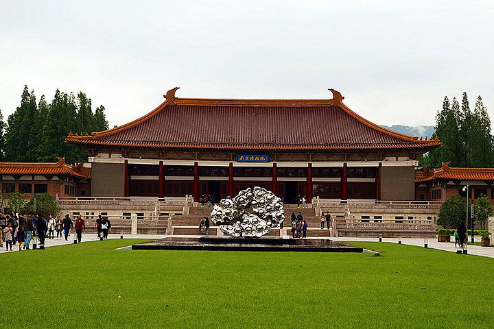 南京博物院深度讲解半日游（穿越千年文明感受艺术与历史的碰撞）