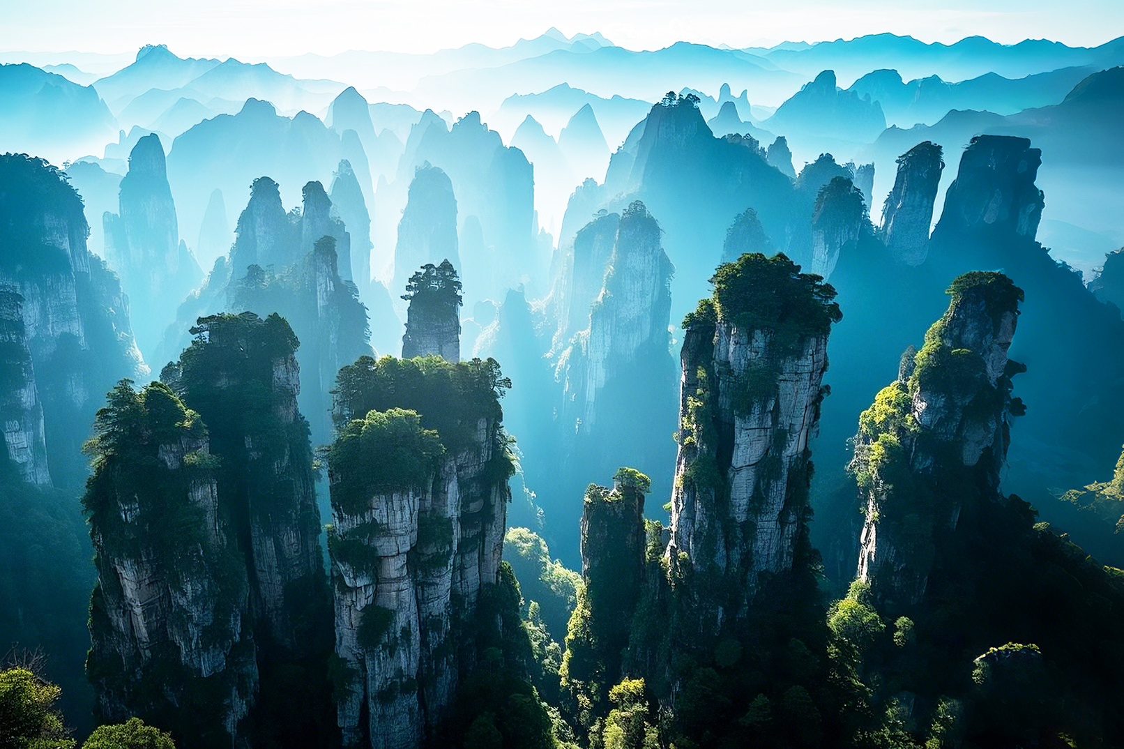 湖南峰韵湘西4日精华游(长沙往返+天门山国家森林公园+张家界国家森林公园+张家界大峡谷+芙蓉镇+凤凰古城）