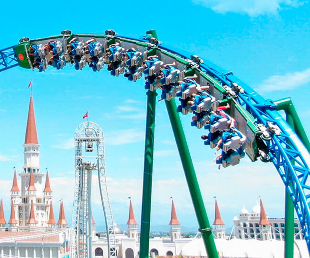 传奇王国主题公园含往返接送