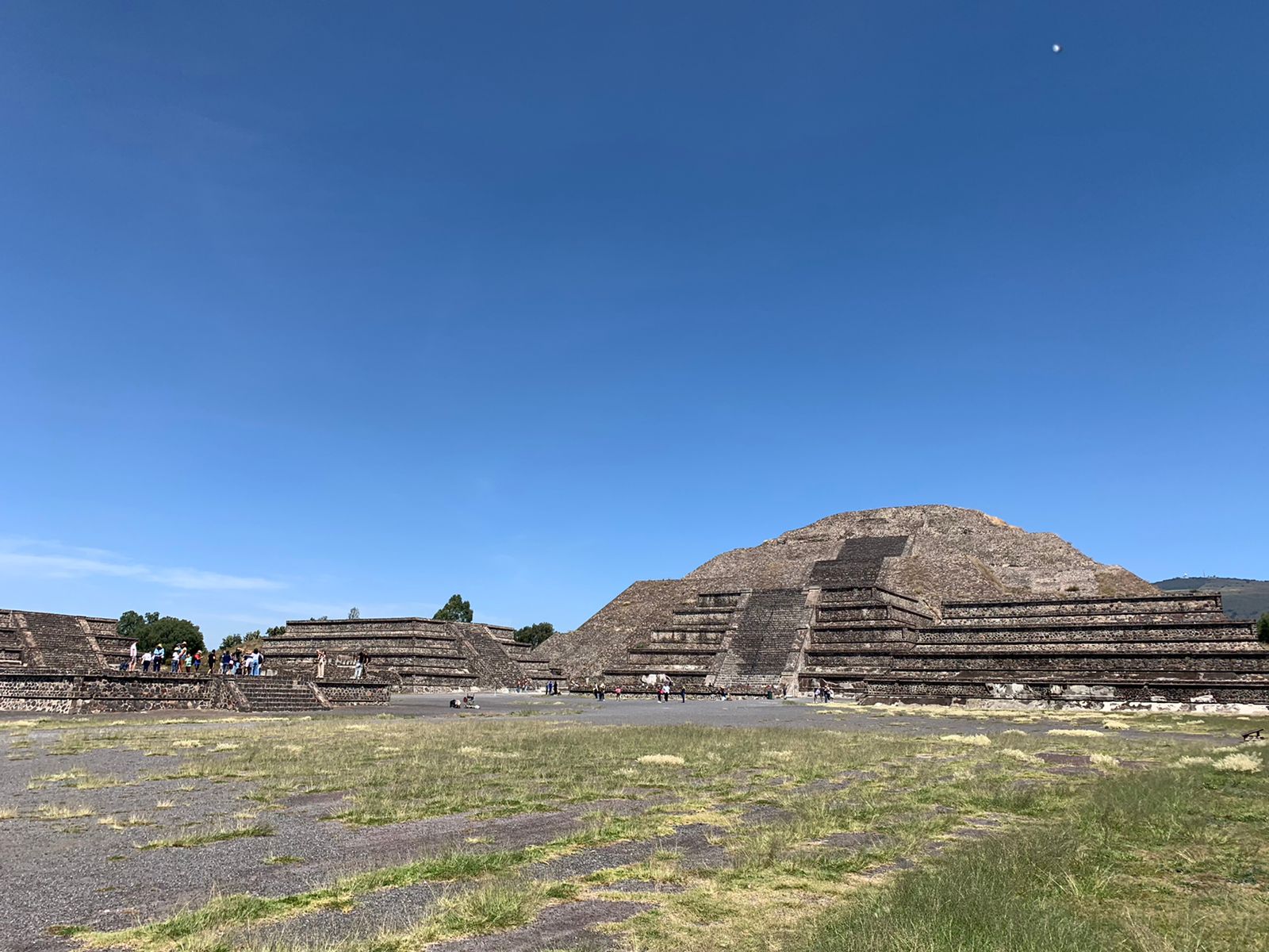 特奥蒂瓦坎、瓜达卢佩圣母圣殿和特拉特洛尔科一日游