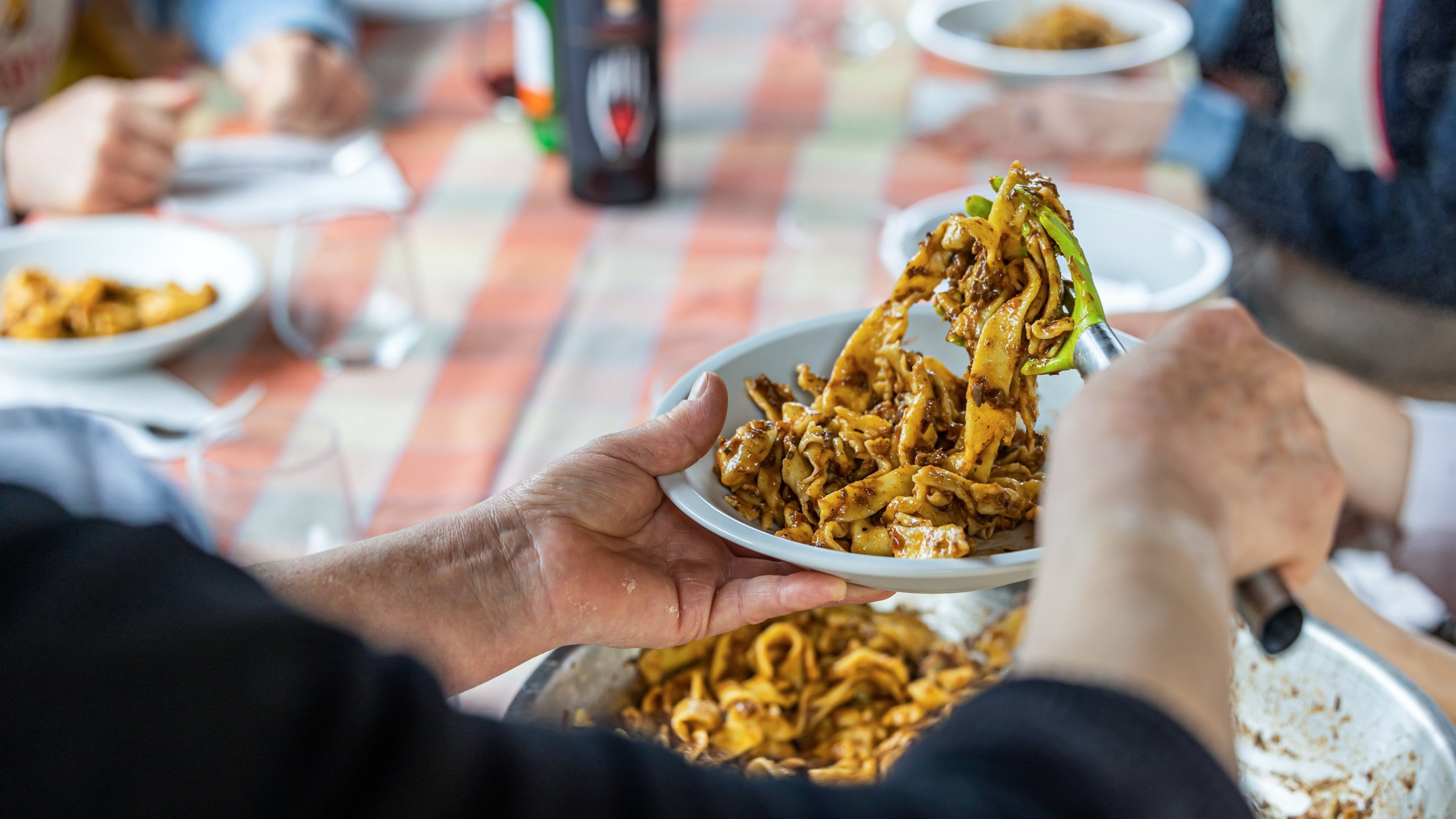 在锡耶纳学习制作意大利面和提拉米苏 