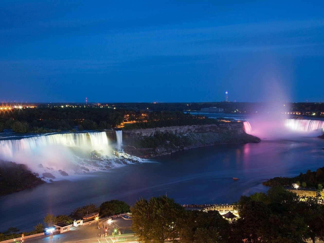 尼亚加拉大瀑布夜灯晚餐之旅