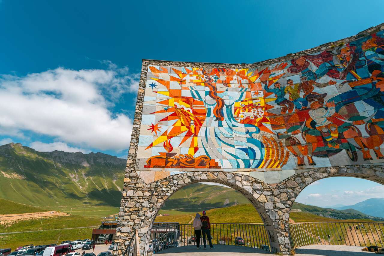 从第比利斯出发的私人旅游：前往卡兹别吉、阿纳努里、古道里和格盖提