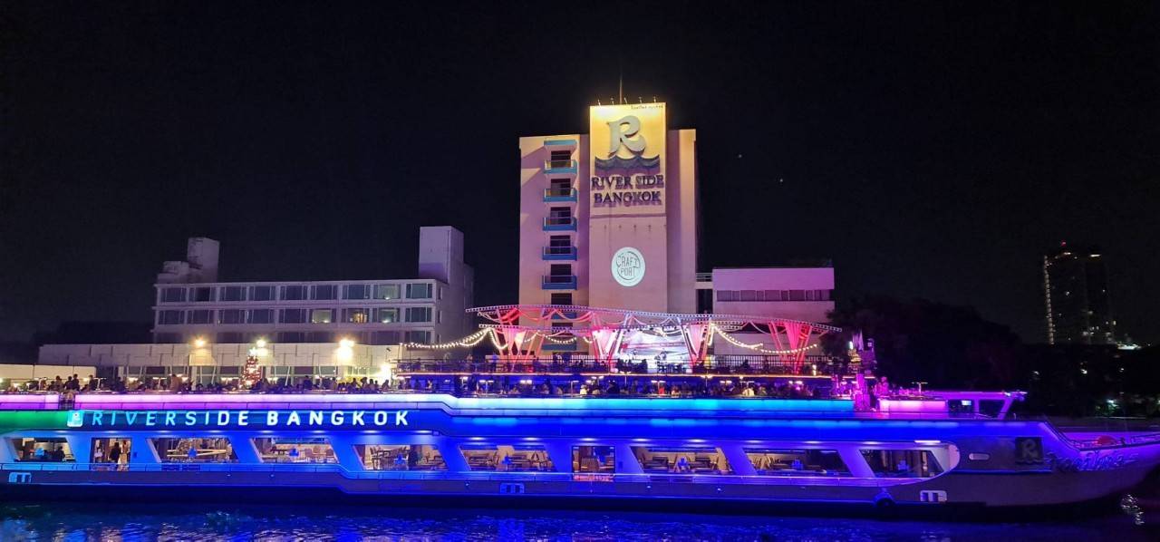 曼谷河畔嘉年华游轮