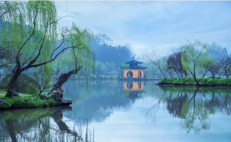 南京出发扬州搜西湖 大明寺 东关街历史街区 私人导览一日游