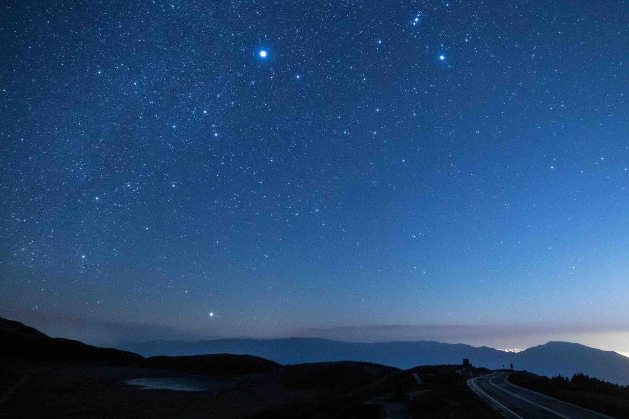 熊本: 阿苏草原观赏星空 & 破火山口夜景 (阿苏市内免费接送)
