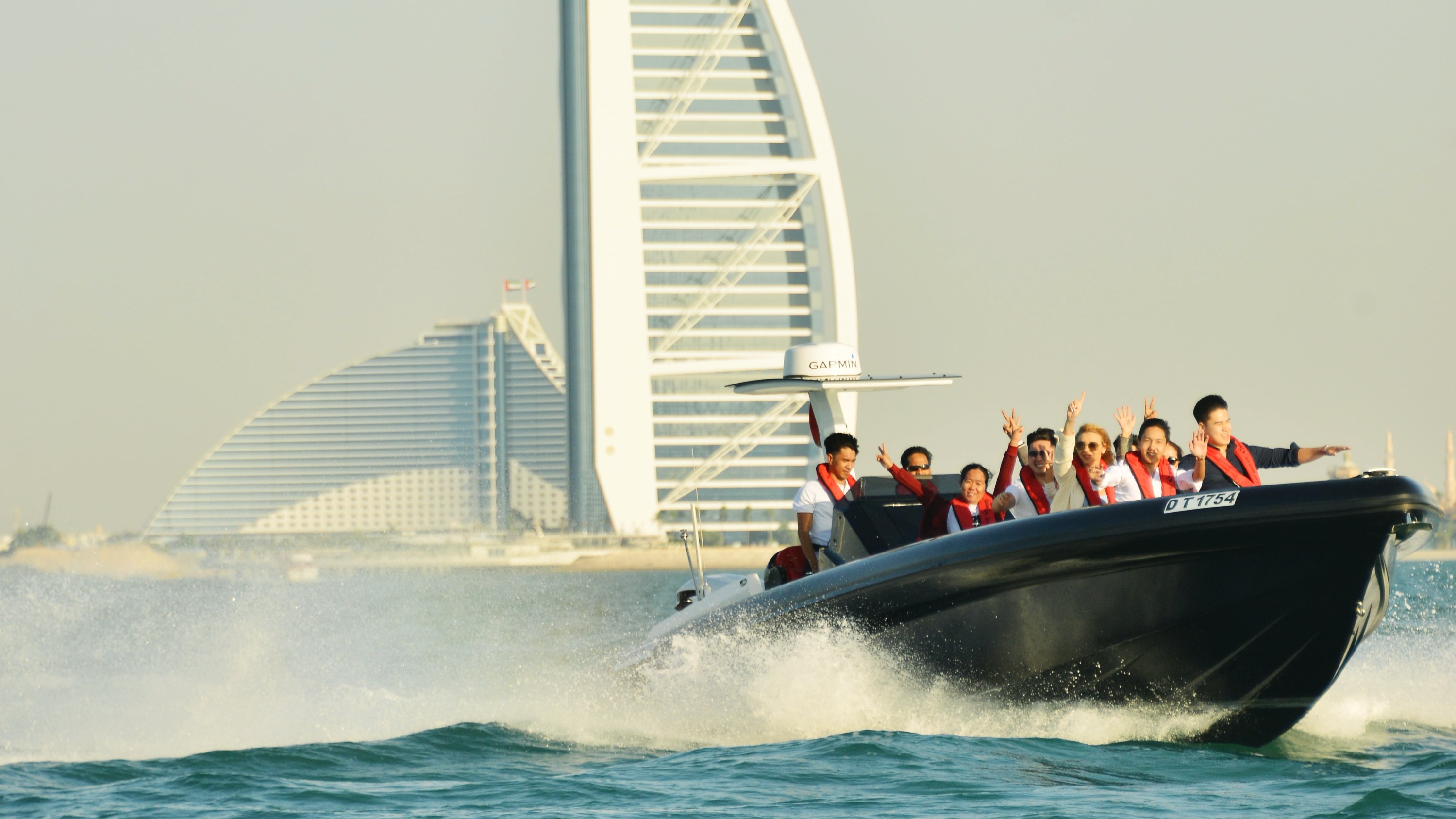 迪拜亚特兰蒂斯酒店或帆船酒店快艇体验