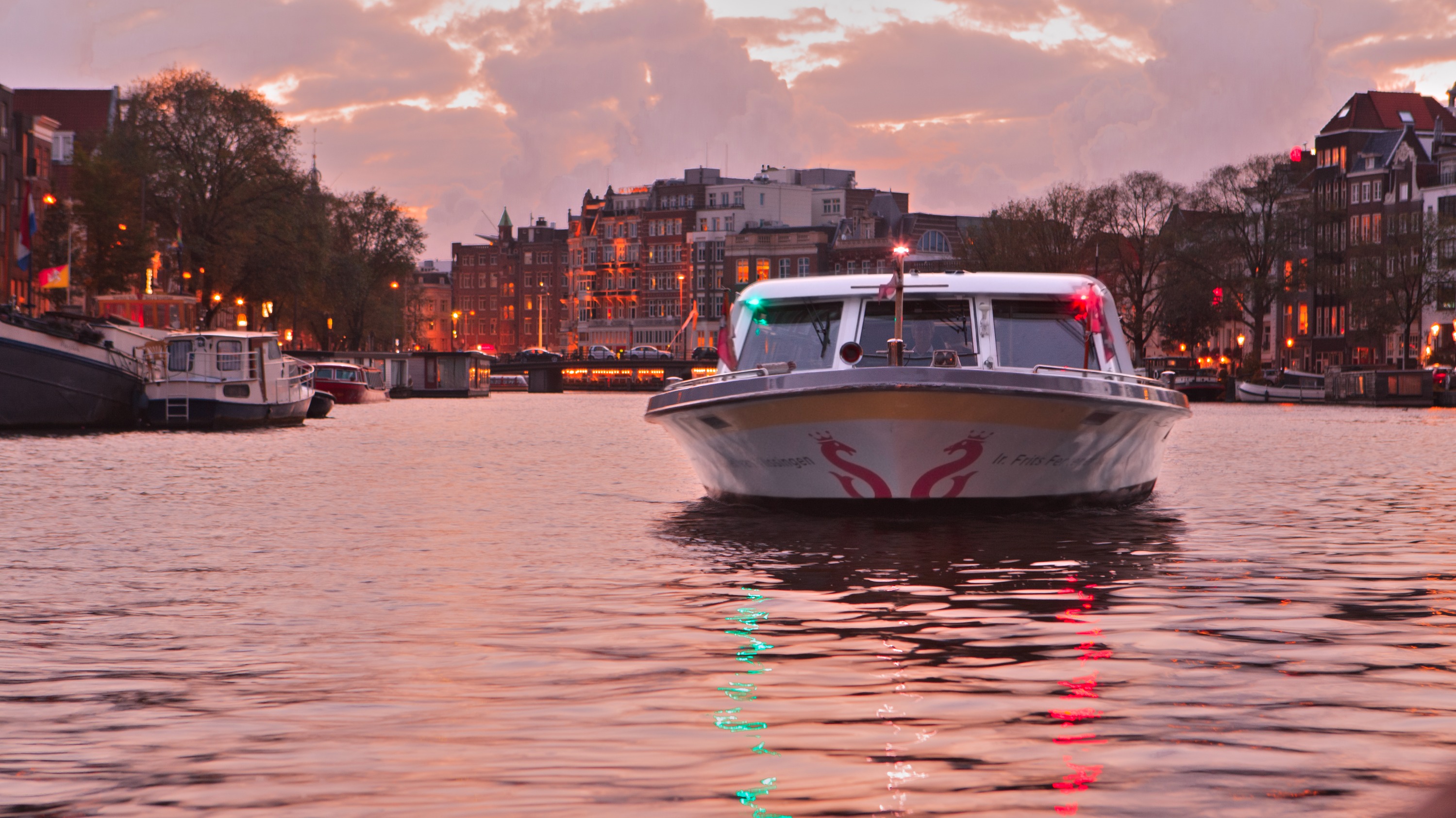 阿姆斯特丹芝士和葡萄酒游船之旅