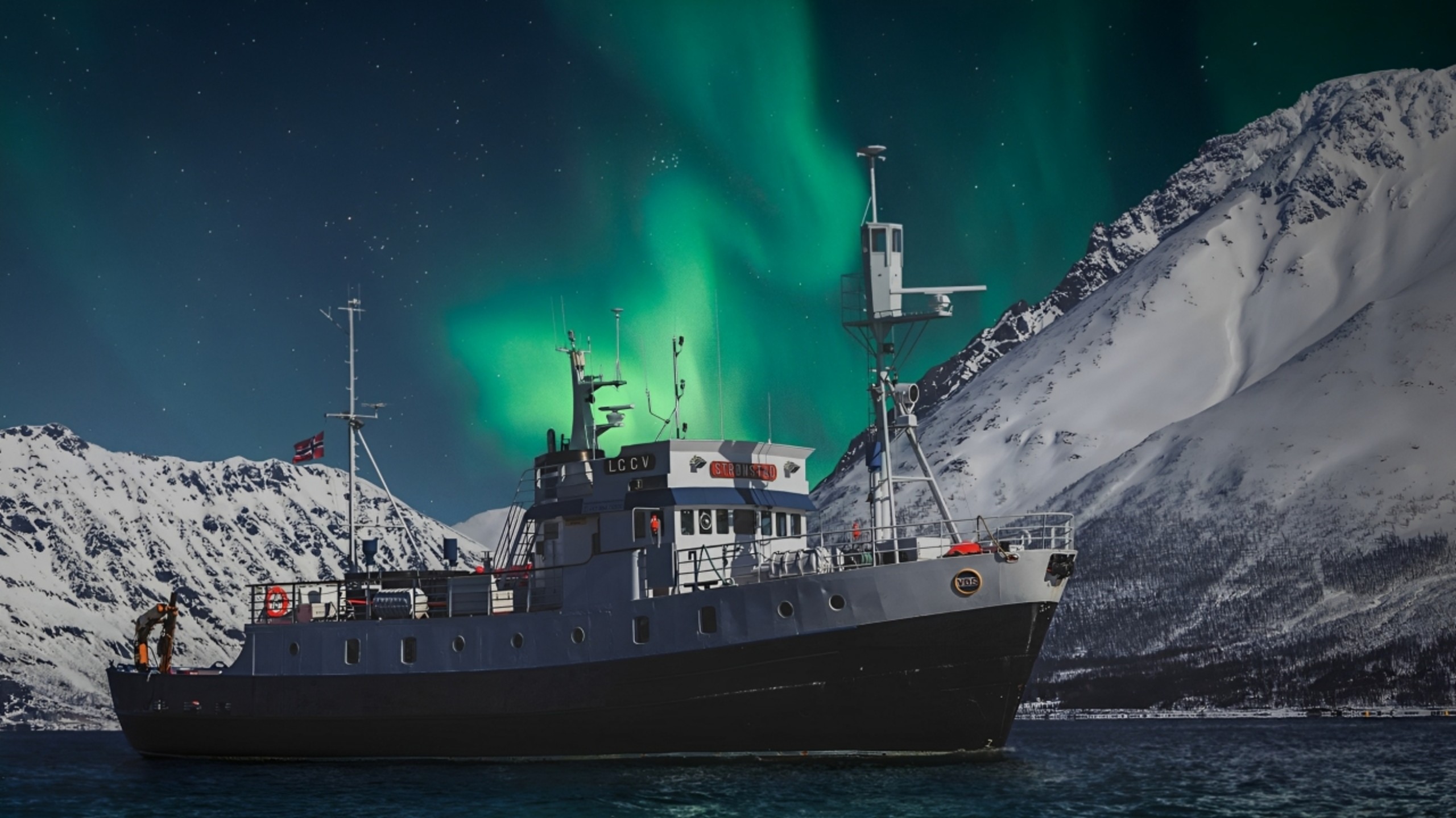 特罗姆瑟北极光峡湾夜间游船之旅