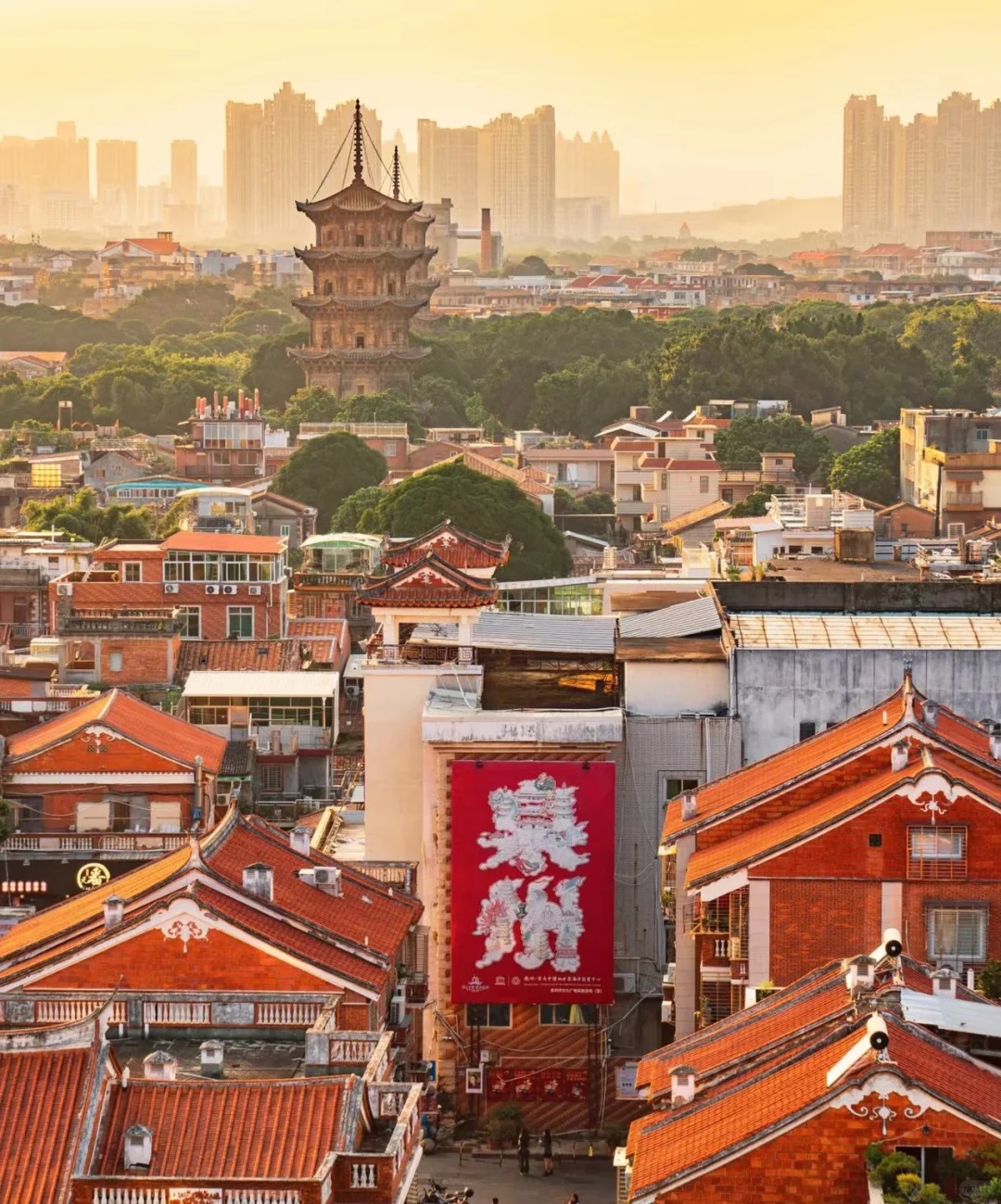 厦门出发泉州1日游 自选蟳埔村 洛阳桥 梧林古村落 珞珈寺（打卡千年古寺 开元寺）