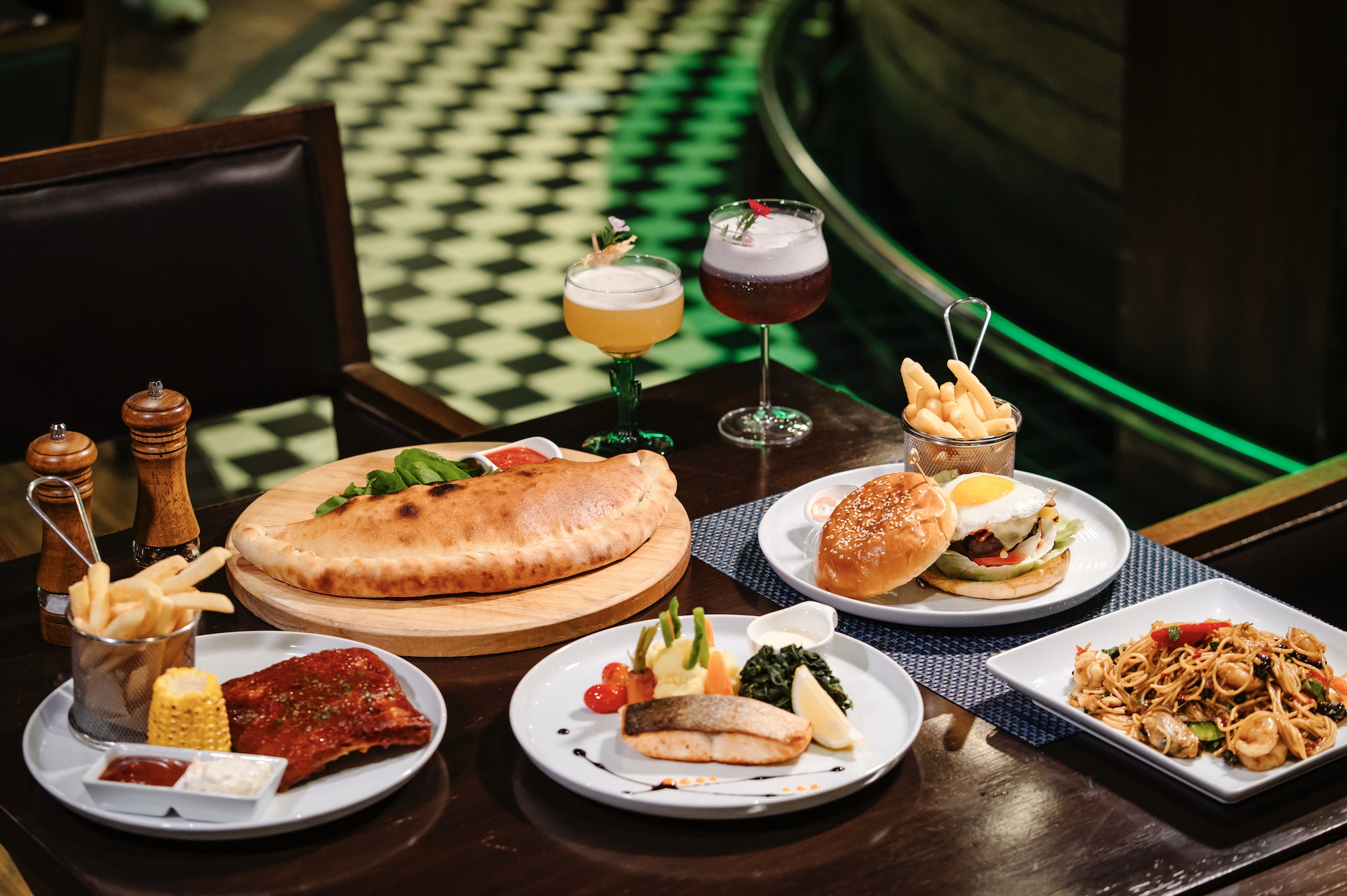 芭提雅阿瓦尼度假酒店Dicey Reillys爱尔兰酒吧