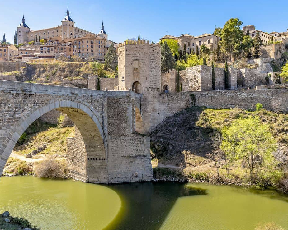 塞戈维亚和托莱多：马德里出发阿尔卡萨城堡之旅