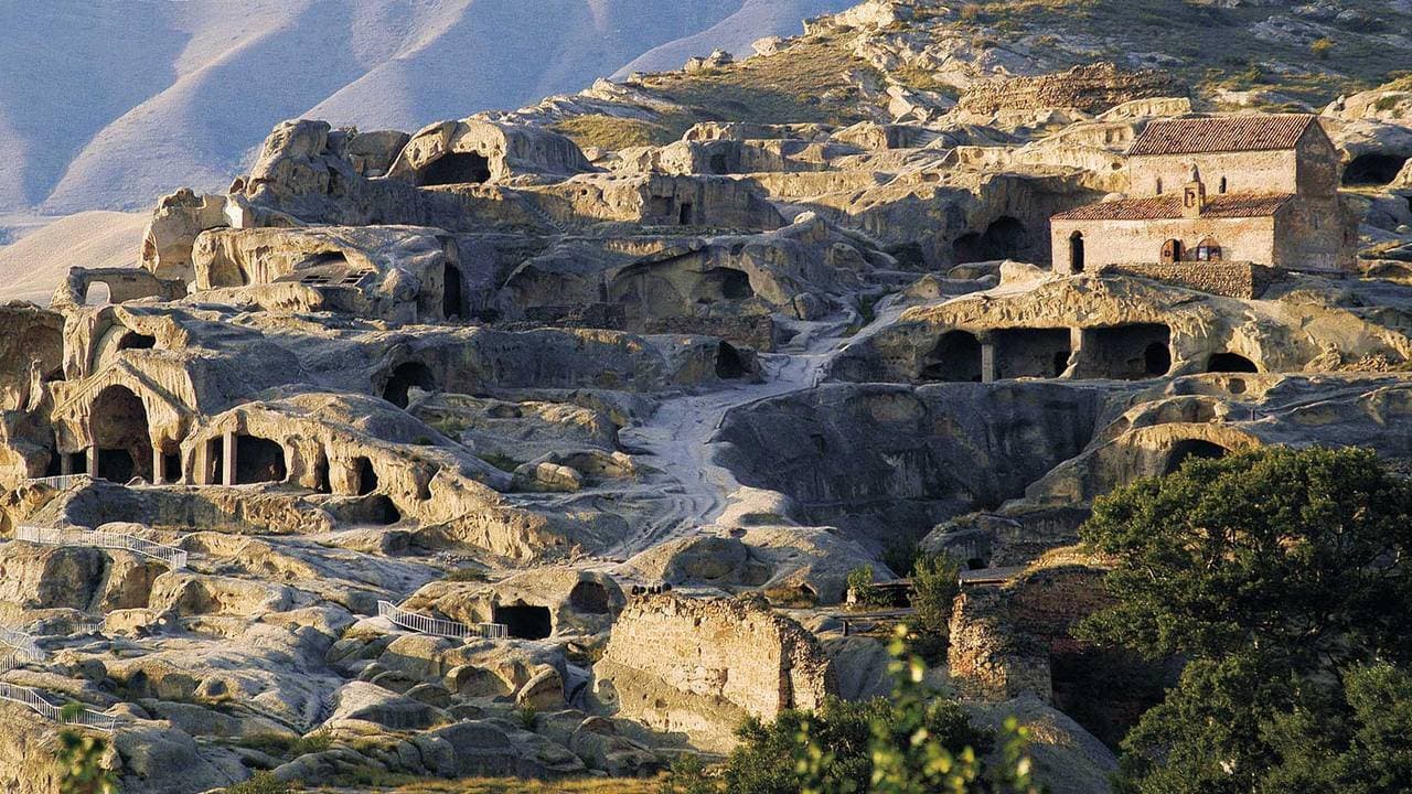 从第比利斯出发：姆茨赫塔、贾瓦里、斯韦季茨霍韦利大教堂、哥里和乌普利斯齐赫洞穴