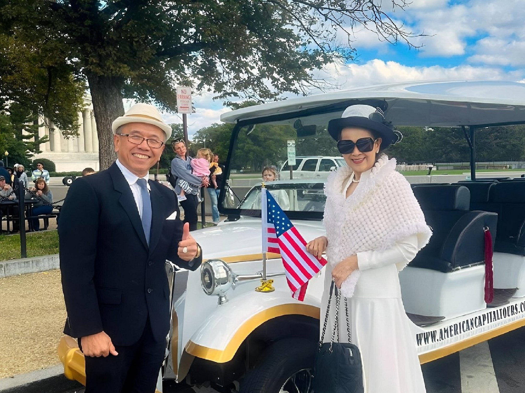 华盛顿复古敞篷车国家广场及纪念碑导览游