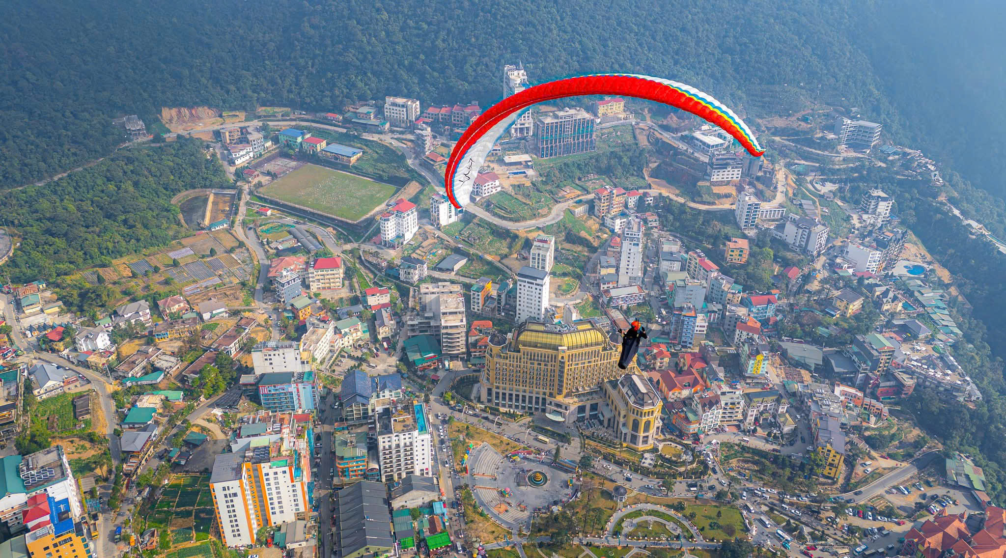 三岛滑翔伞体验