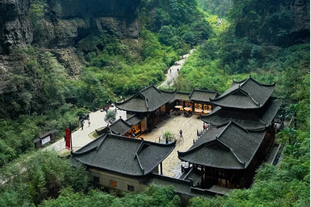 重庆武隆二日游（天生三桥+龙水峡地缝+仙女山森林公园+乌江画廊+2-8人小团/大团可选+部分商圈上门接+含景区门票）