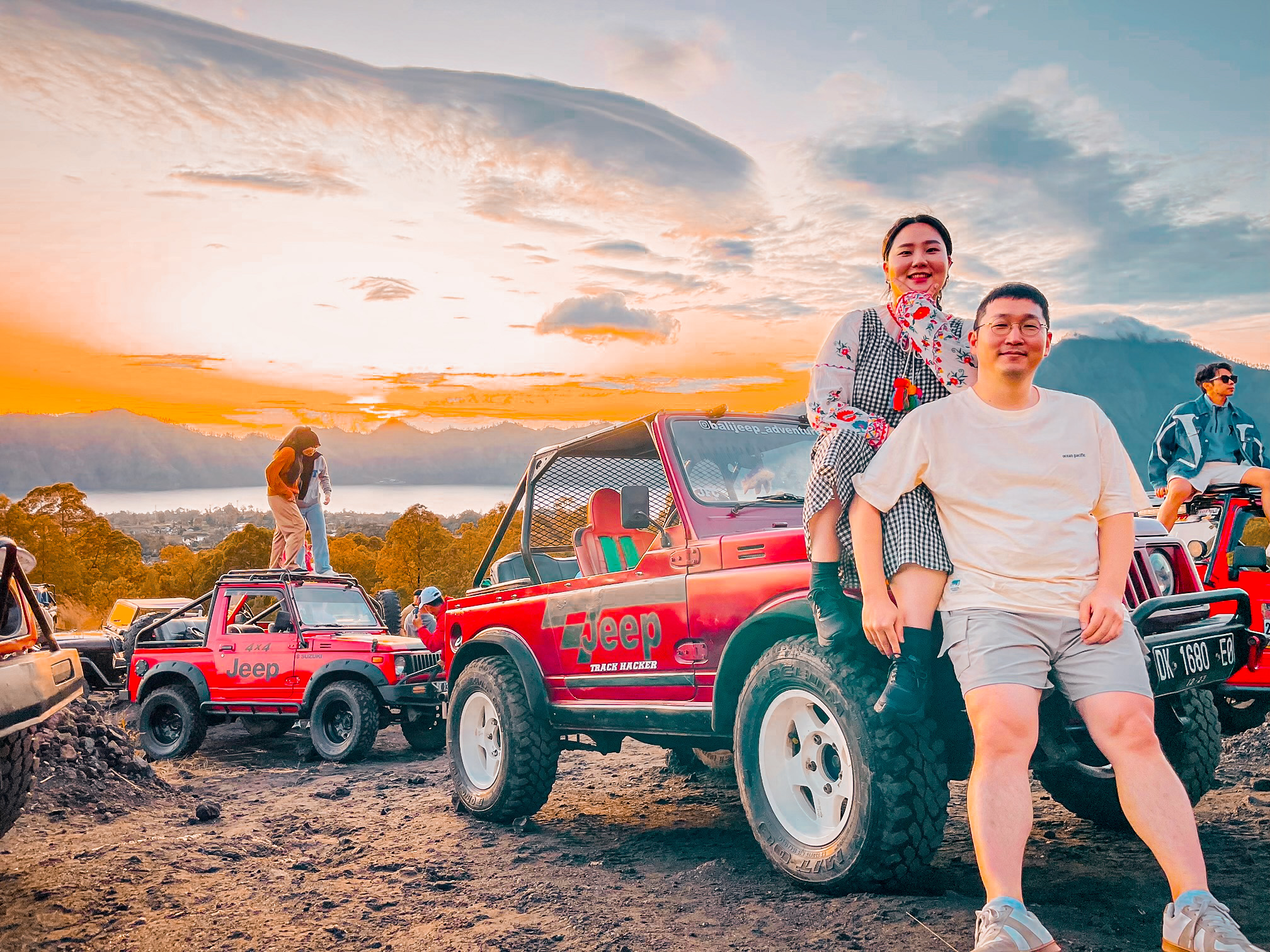 巴杜尔火山（Mount Batur）吉普车日出探险与植树体验