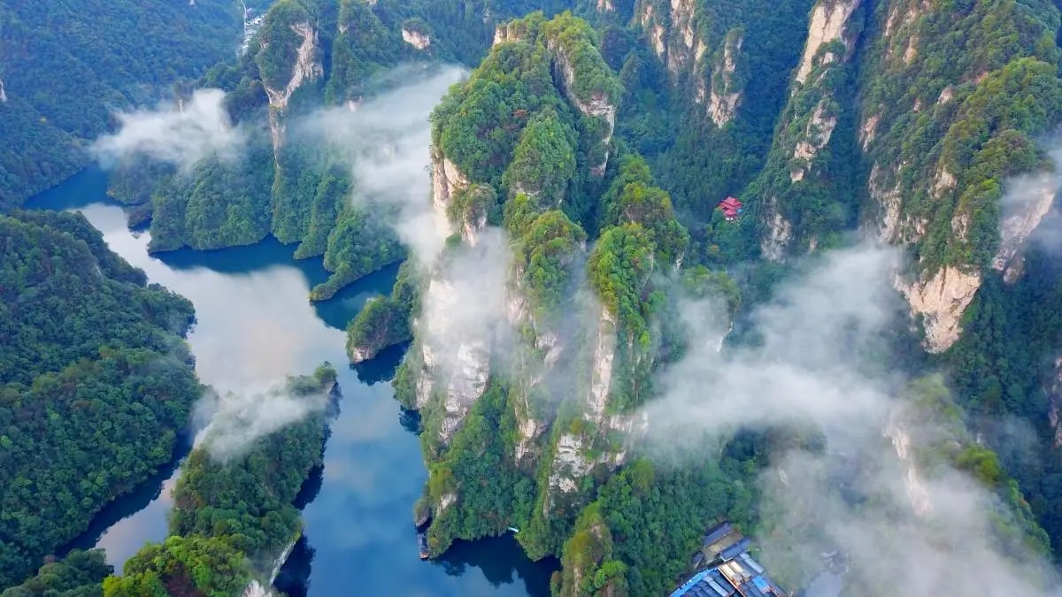 张家界3日游私人导览 大峡谷玻璃桥 国家森林公园 黄石寨  天门山